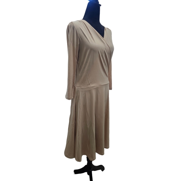 NWT Tam Ware Surplice Neckline 3/4 Sleeve Beige Skater Dress Large - Picture 7 of 9